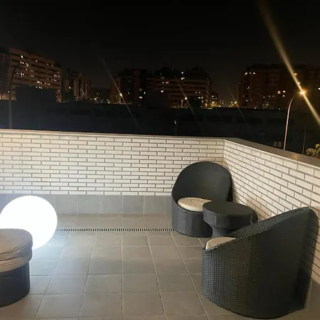 Acogedora Casa En Madrid Con Piscina Privada, Jacuzzy Y Garaje Exterior photo