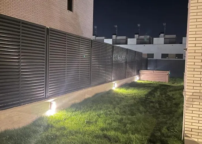 Acogedora Casa En Madrid Con Piscina Privada, Jacuzzy Y Garaje