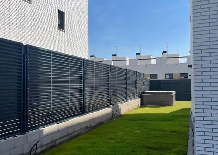 Acogedora Casa En Madrid Con Piscina Privada, Jacuzzy Y Garaje